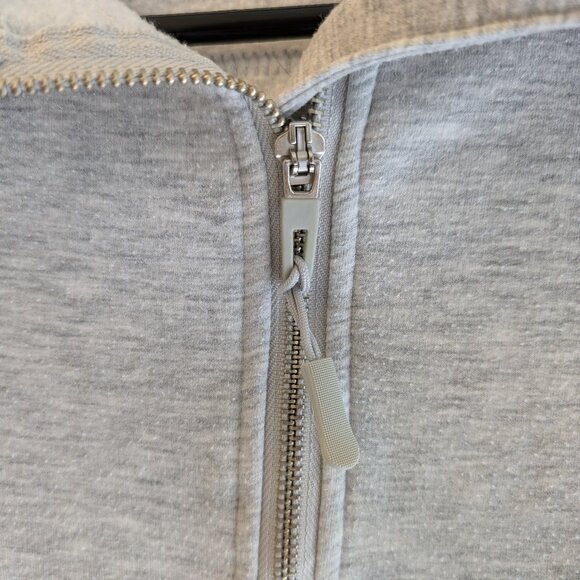 Danskin Cropped Sweater – XS Light Grey - Picture 9 of 9